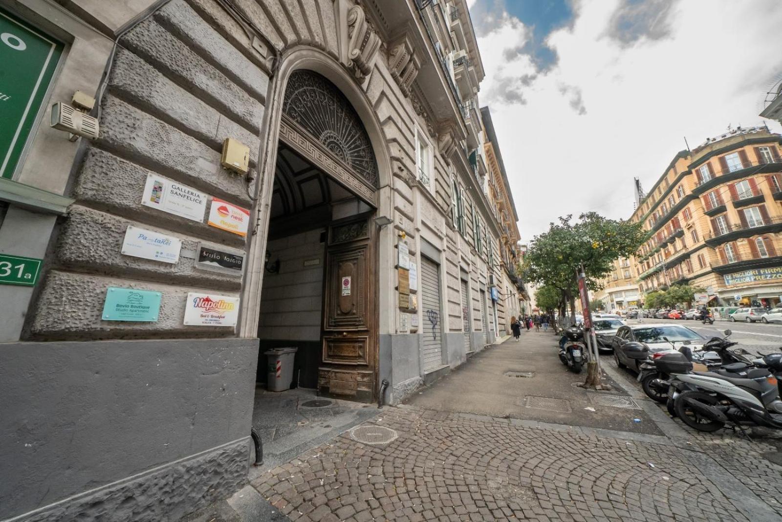 Bovio Boutique Studio Apartment 那不勒斯 外观 照片